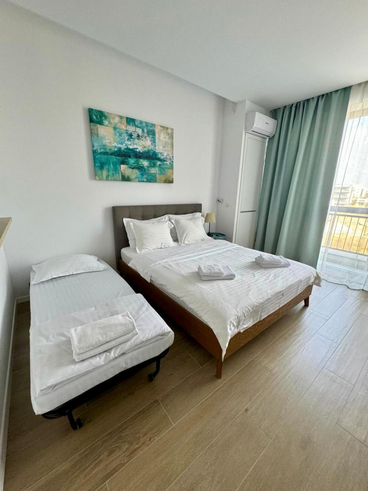 Apartmán Cez Studio Mamaia Nord Năvodari Exteriér fotografie